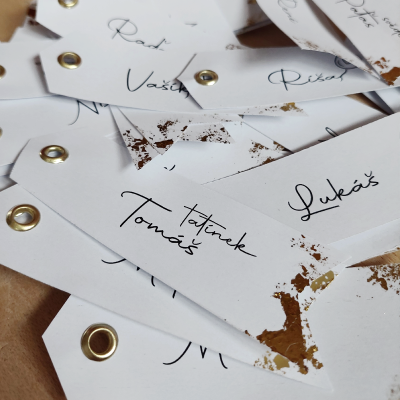 2/20    K&E l jmenovky s ručním pozlacením a zlatými druky